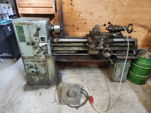 Drehmaschine mit Zubehör
