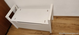 Sitztruhe mit Stauraum ohne Auflagen. Spielzeugtruhe Bild 2