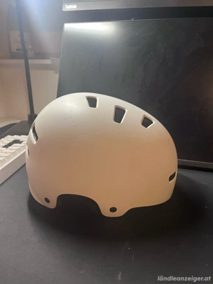 skater helm Bild 2