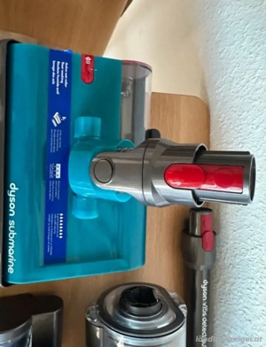 Dyson v15 staubsauger Neu  Bild 4