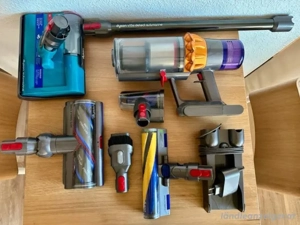 Dyson v15 staubsauger Neu  Bild 3
