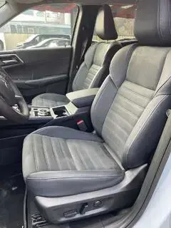 Mitsubishi Outlander Bild 8