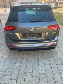VW Tiguan 2,0 TDI SCR 4Motion 190PS R-Line DSG Higline Top Zusand Bild 4