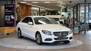 Mercedes-Benz C 200 Bild 10