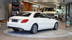 Mercedes-Benz C 200 Bild 8