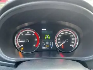 Mitsubishi L200 Bild 12