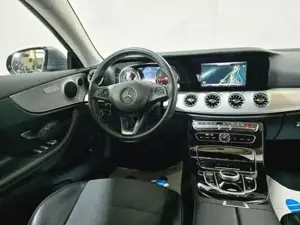 Mercedes-Benz E-Klasse Bild 8