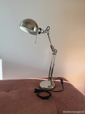 Schreibtischlampe