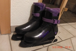 Herren Schlittschuhe Gr. 43 zu verschenken Bild 2