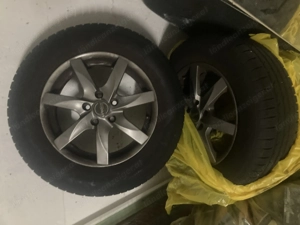 Alufelgen mit Winterreifen 215 65 R16 Bild 2