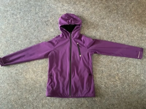 Jacke, Softshell mit Kapuze, Innenfleece und Reflexion, Mädchen, Gr. 158-164, wenig getragen 