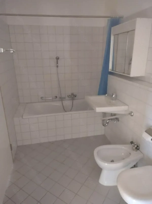 Gepflegete 2-Zimmerwohnung in zentraler Lage zu vermieten Bild 3