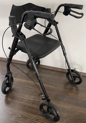 Neuwertiger Rollator Klappbar für den Kofferraum und Leicht mit Sitz -Schmal für Wohnung Bild 10