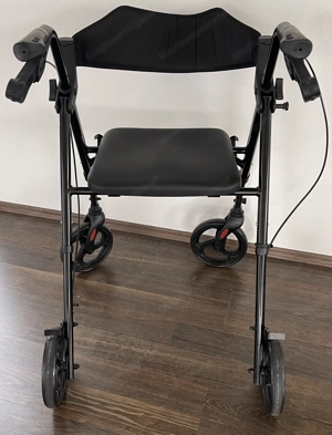 Neuwertiger Rollator Klappbar für den Kofferraum und Leicht mit Sitz -Schmal für Wohnung Bild 9