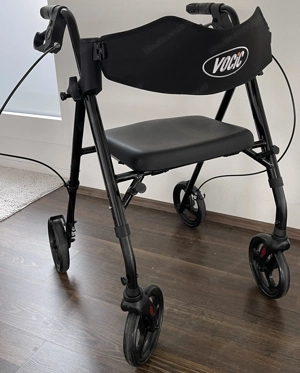 Neuwertiger Rollator Klappbar für den Kofferraum und Leicht mit Sitz -Schmal für Wohnung Bild 8