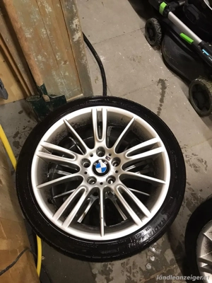 BMW M Autofelgen mit Sommerbereifung  Bild 4