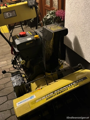 Schneefräse mit Raupenantrieb Bild 4