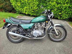 Kawasaki Z750 Twin Bild 8