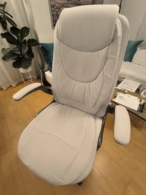 Verkaufe bequemen Bürodrehstuhl Bild 4