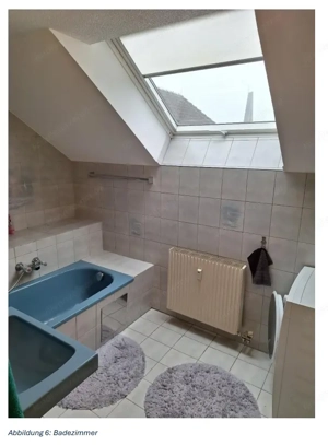 Attraktive 3-Zimmer-Dachgeschosswohnung mit zwei Balkonen, TG-Platz & Blick zur Basilika Bild 6