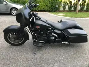 Harley Davidson Elektra-Glide-Classic FLH Bild 3