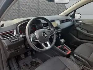 Renault Clio Bild 12