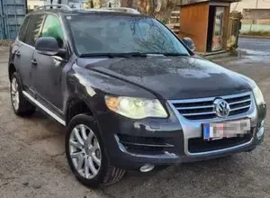 VW Touareg - - Top gepflegt Bild 2