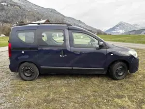 Dacia Dokker Lauréate 1,6 MPI 85 Kombi   Family Van Bild 4