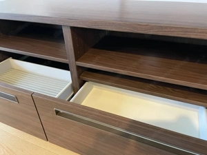 IKEA TV-Tisch   Lowboard dunkelbraun 120x55x41,5cm Bild 4