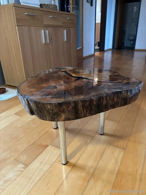 Beistelltisch Baumscheibe Esche Epoxy Bild 3