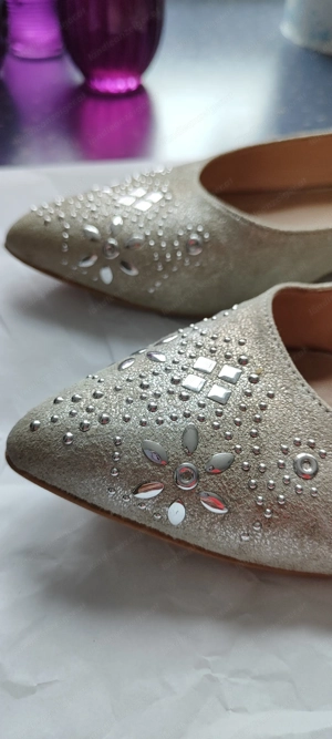 Ballerina Leder, silberfarben mit schönen Applikationen, Größe 36 Bild 3