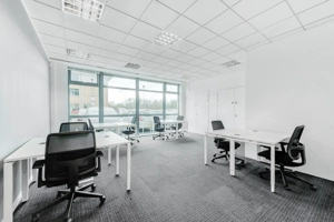 Alles außer gewöhnlich   Arbeit, Austausch und Ambition im Regus Cityport 11 Bild 3