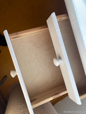 Schreibtisch Vollholz Bild 2