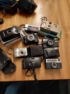 Verkaufe diverse Fotoapparate und Zubehör  Bild 2