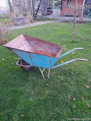 Alte Schubkarre  Bild 3