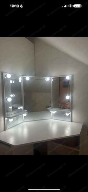 Schminktisch mit Led s + Stuhl