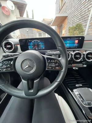 Mercedes Benz A180d  Bild 5