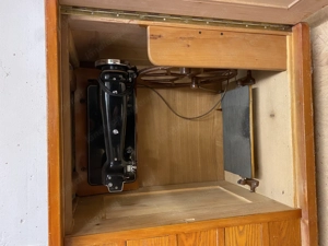 Tischnähmaschine  Bild 2