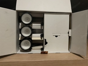 Philips Hue LED Garden Spotlight Bild 2