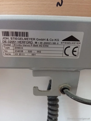 Krankenbett der Firma Feuerstein und Klocker GmbH Humantechnik Bild 2