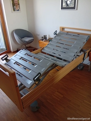 Krankenbett der Firma Feuerstein und Klocker GmbH Humantechnik Bild 5