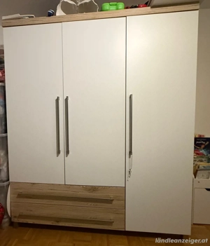 Kinderkleiderschrank 