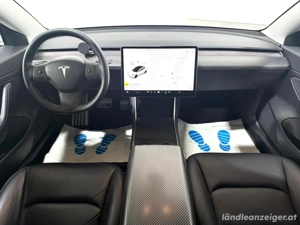 Tesla 3 Standart Range RWD Plus Bild 2