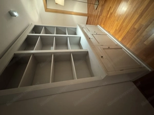 Wohnzimmerschrank Vollholz lackiert Bild 3