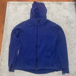 Nike Tech Fleece Bild 2