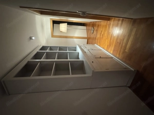 Wohnzimmerschrank Vollholz lackiert Bild 2