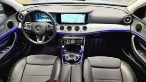 Mercedes-Benz E 220 Bild 18