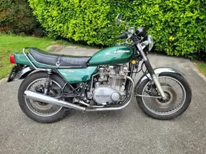 Kawasaki Z750 Twin Bild 8