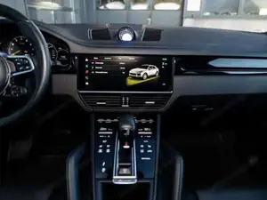 Porsche Cayenne Bild 16