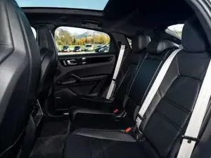 Porsche Cayenne Bild 13